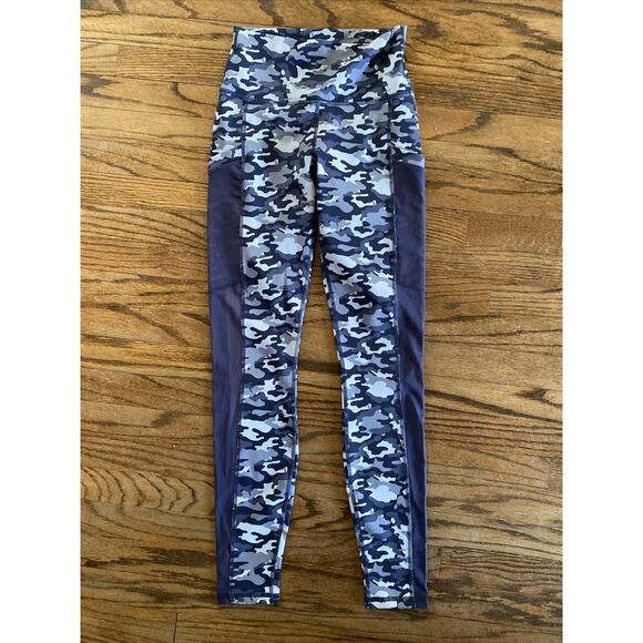 NWT Fabletics Printed Powerhold Mila High Waisted Leggings Blue Camo XXS - Picture 1 of 4